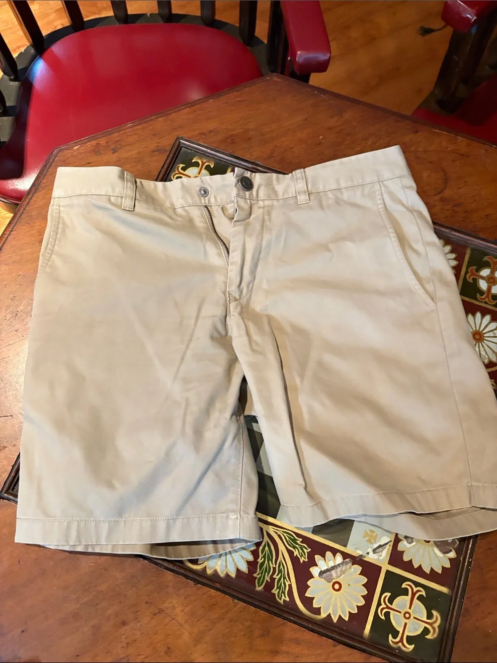Bonobos Men's Khaki Flat-Front Cotton Shorts - Picture 1 of 3